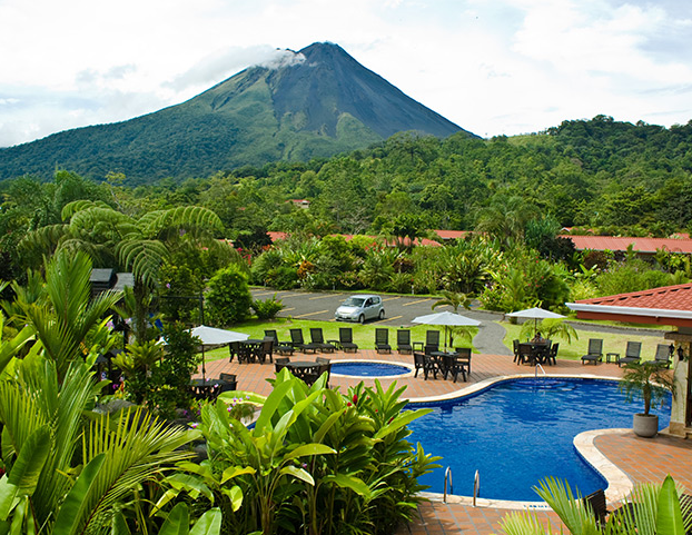 Volcano Lodge & Springs