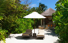 Lagoon Beach Villa