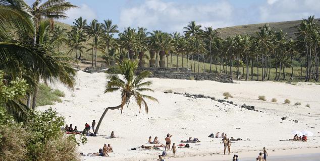 Anakena Beach