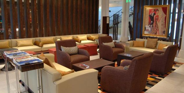 Bar & Lounge