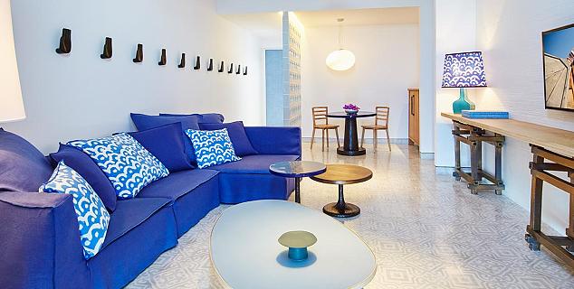 Bay Suite