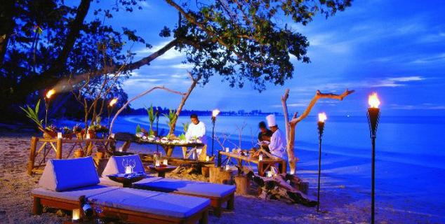 Beach Dining