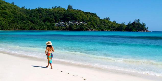 Beach at Baie Lazare