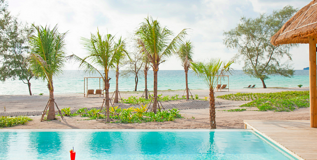 Beachfront Pool Villa