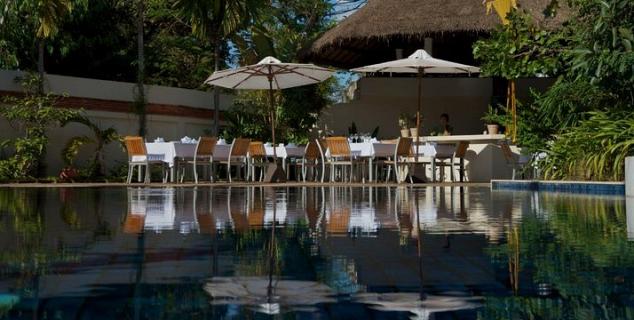 Breakfast by the Pool