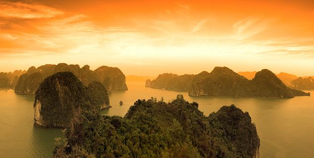 Cruise Halong Bay