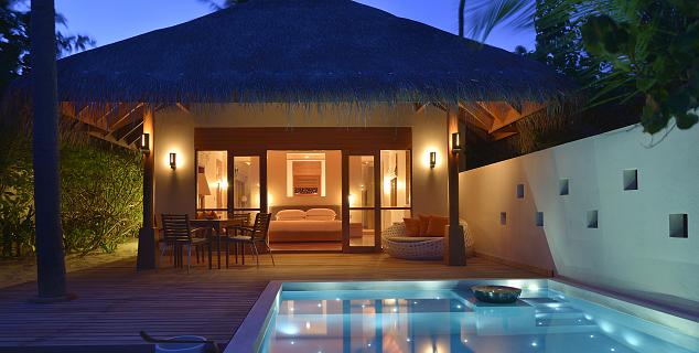 Deluxe Beach Bungalow with Pool