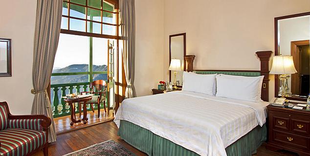 Deluxe Suite