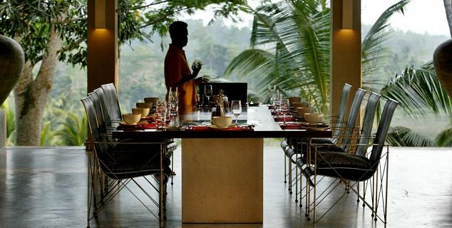 Formal table set-up