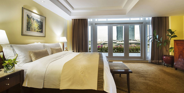 Fullerton Suite