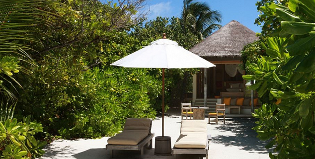 Lagoon Beach Villa