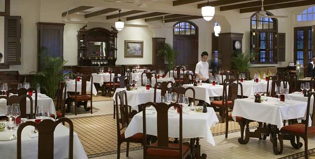 Long Bar Steakhouse