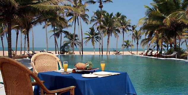 Poolside Dining