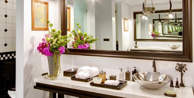 Siam Suite Bathroom
