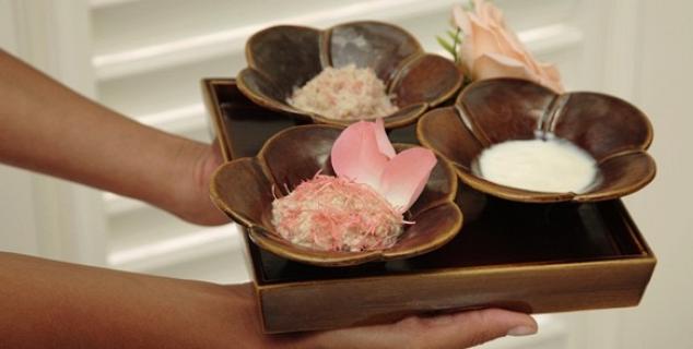 Spa Village - Rose Petal Facial